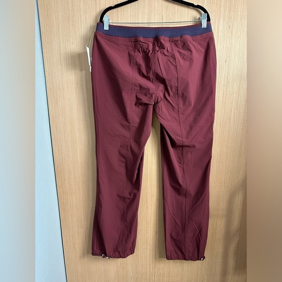 Free People Movement Cascade Flare Pants, Size Large (v) - Picture 7 of 13